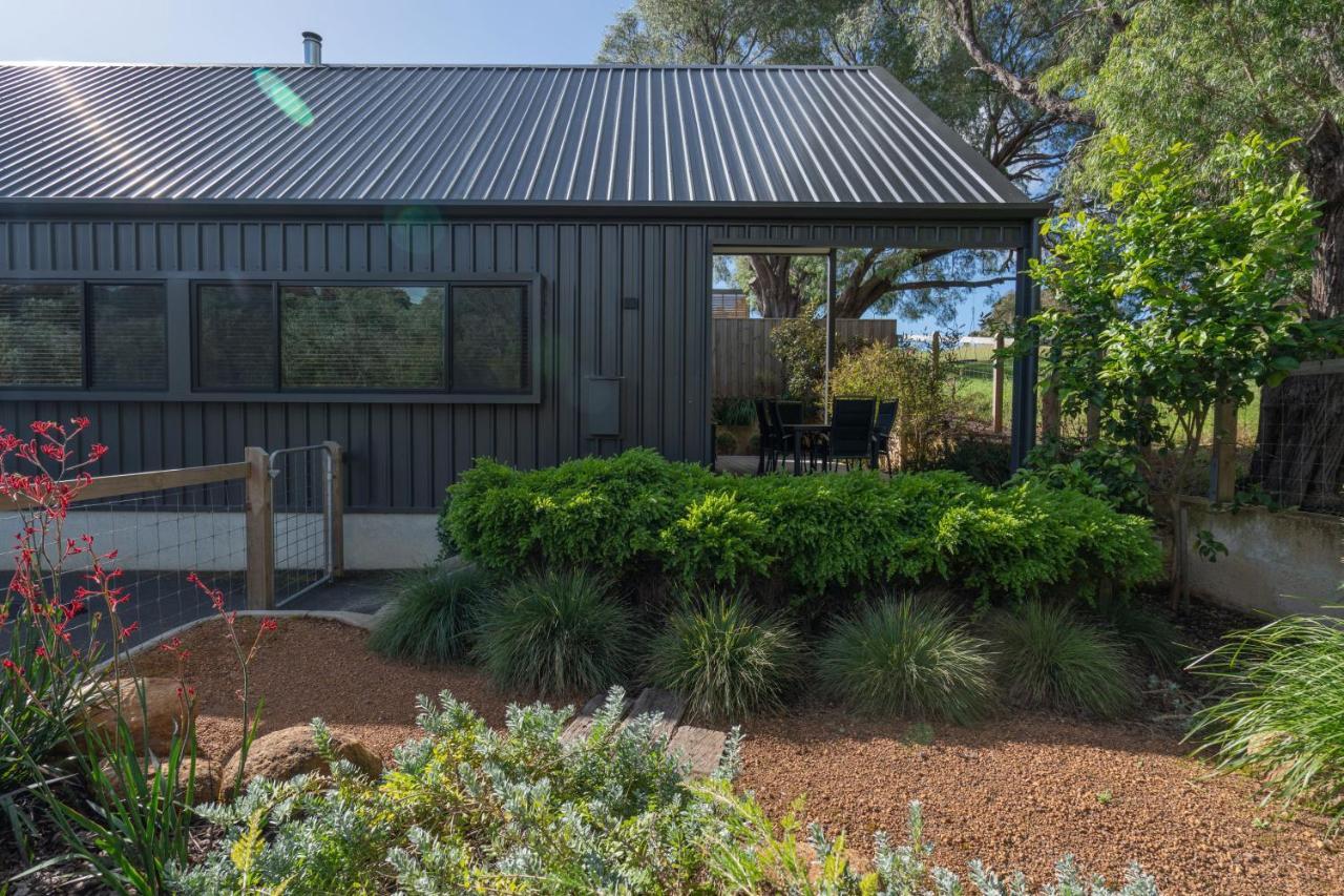 Margaret River Bungalow-1-Street - Pet Friendly Extérieur photo